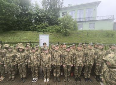 Мурманские курсанты встретили агитационный поезд «Единство в памяти. Сила в подвиге»