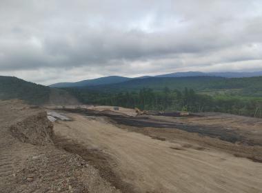 На будущем полигоне для Центра «ВОИН» выполнено более половины земляных работ