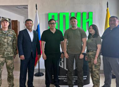 Директор Центра «ВОИН» встретился с зампредом Правительства Республики Калмыкия