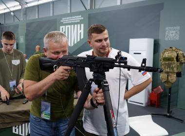 Более тысячи человек посетили площадку Центра «ВОИН» в первый день ВЭФ-2025