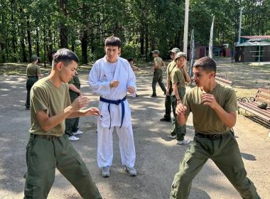 Член сборной России по карате провел мастер-класс для курсантов Центра «ВОИН»