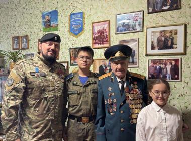 Встреча инструктора Центра «ВОИН» — участника СВО и ветерана Великой Отечественной войны