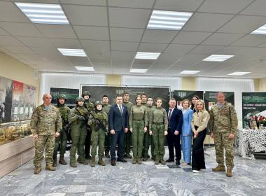 Председатель правления Движения Первых Артур Орлов посетил филиал Центра «ВОИН» в Свердловской области